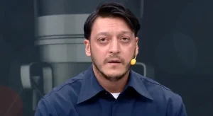 "Mesut Özil'in İsmail Kartal'ı tehdit ettiği video sahte"