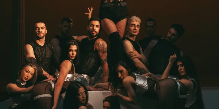 Hadise'nin yeni klip fotoğrafları sosyal medyayı salladı