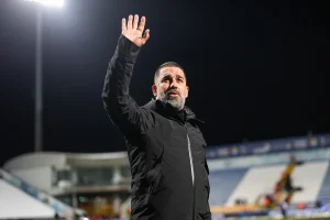 Arda Turan: Zorlu günler önümüzde bizi bekliyor