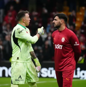 Günay Güvenç, Galatasaray’da Muslera’yı geride bıraktı