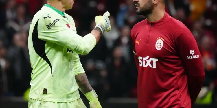 Günay Güvenç, Galatasaray’da Muslera’yı geride bıraktı
