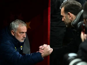 Mourinho'nun "Maymun gibi zıpladılar" sözlerine ceza!
