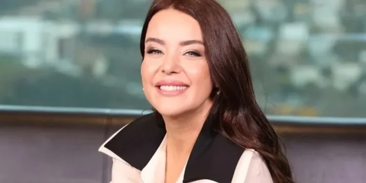 Ünlü Sunucu Nursel Ergin, Kanseri Yenerek Döndü