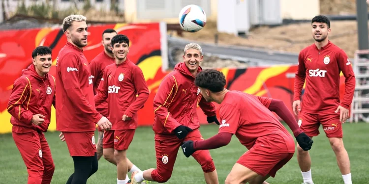 Galatasaray, Kasımpaşa'ya karşı hazırlıklara başladı