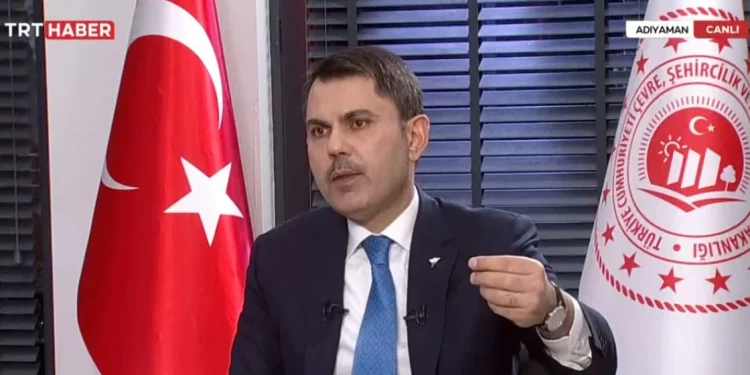 Murat Kurum'dan Özgür Özel'e: 450 bin konutu yapmanız mümkün değil