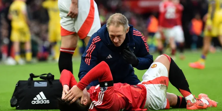 Lisandro Martinez, sezonu erken kapatmak zorunda kaldı