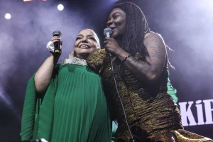 "Buika ve Kibariye Aynı Sahnede, Beraber Şarkı Söyledi"