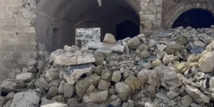 İsrail'in Gazze saldırıları Paşa Sarayı'nı yıktı