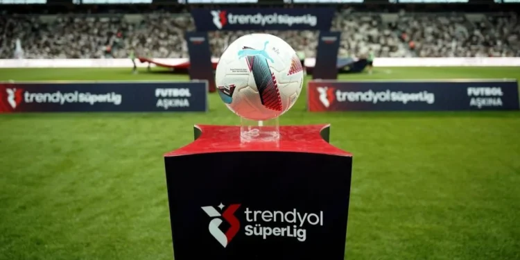 Samsunspor, Eyüpspor ve Göztepe'nin düşüşü sürüyor