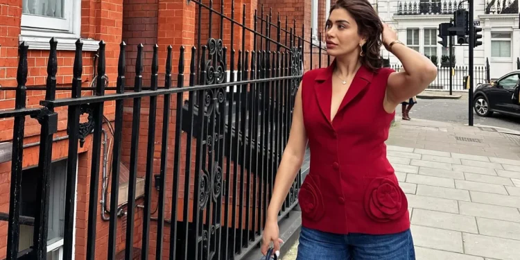 Ebru Şancı İngiltere'den çilek fiyatını paylaştı!