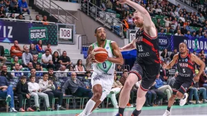 TOFAŞ, Bilbao Basket karşısında kupaya veda etti