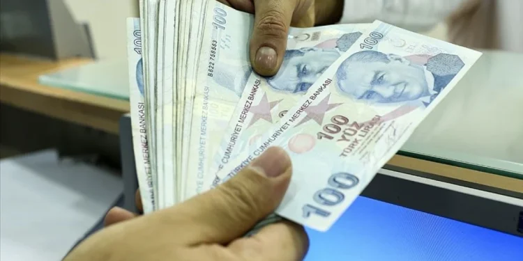 Emekli bayram ikramiyesi: 15,5 milyon kişiye ödeme