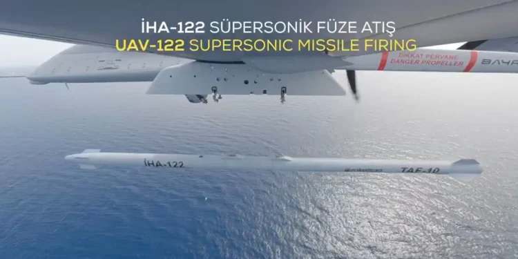 Bayraktar TB3 SİHA, süpersonik füzeyle isabet sağladı