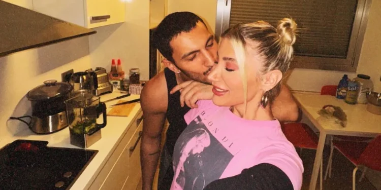 İrem Derici 38 yaşında! Hayranının mesajına duygulandı