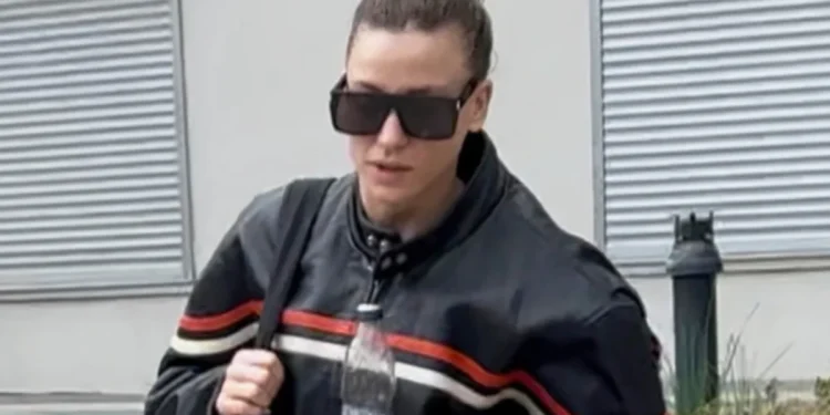 Serenay Sarıkaya depresyon nedeniyle evden çıkmıyor