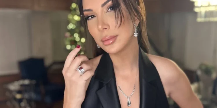 "Tuğba Özerk'ten Meslektaşlarına Eleştiri: 'Saçmalık'"