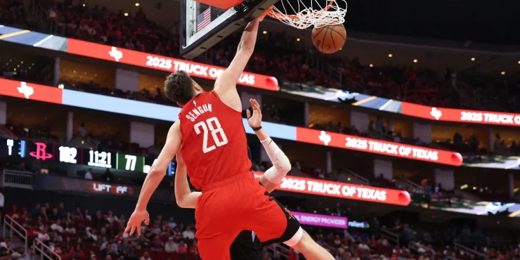 Alperen Şengün double-double yapıp Rockets'ı taşıdı