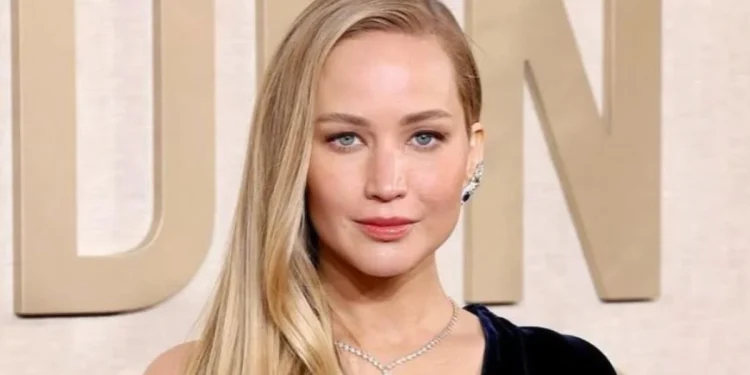 Jennifer Lawrence'in keşfedilme hikayesi ve ikinci bebek!