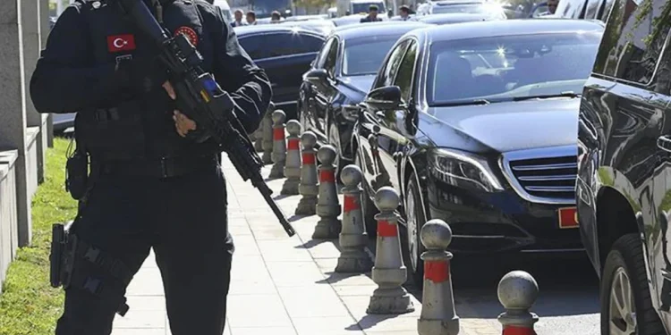 Cumhurbaşkanlığı konvoyunda kaza: 2 asker şehit oldu