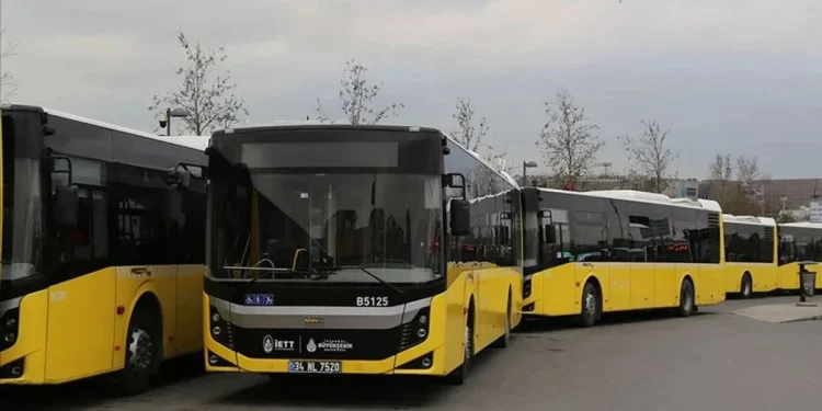 İstanbul'daki özel halk otobüsleri kontak kapatıyor