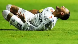 Neymar Sakatlanıp Gözyaşları İçinde Sahayı Terk Etti