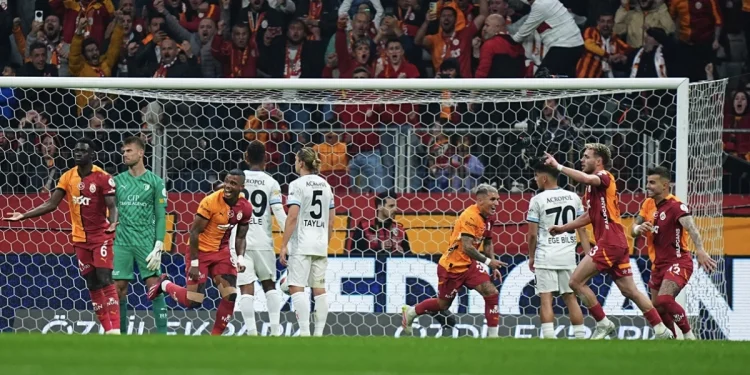 Süper Lig’de Düşme Hattında Nefes Kesen Yarış