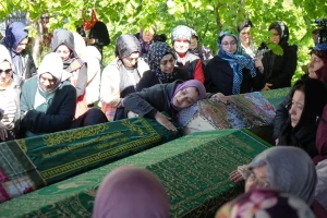 Samsun’daki heyelanda hayatını kaybeden aile uğurlandı