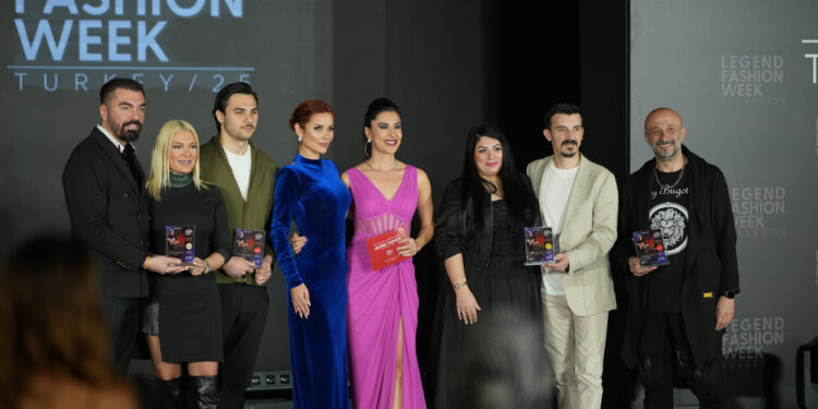 OKSANA KUZNETSOVA LEGEND FASHION WEEK / Türkiye’de MODA DÜNYASINI BİR ARAYA GETİRDİ