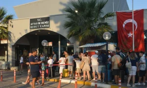 Yunan Adaları Tatiline Hazırlık Başladı: Feribot Seferleri ve Kapıda Vize Ücretleri Açıklandı