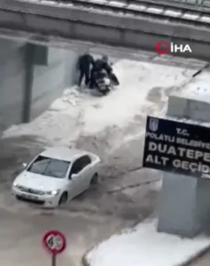 Ankara’da Yoğun Sağanak ve Dolu Etkili Oldu
