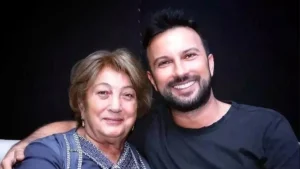 Annesini Kaybeden Tarkan’dan Duygusal Konser Anısı