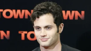 Penn Badgley: Başucumda Kur'an-ı Kerim Bulunduruyorum