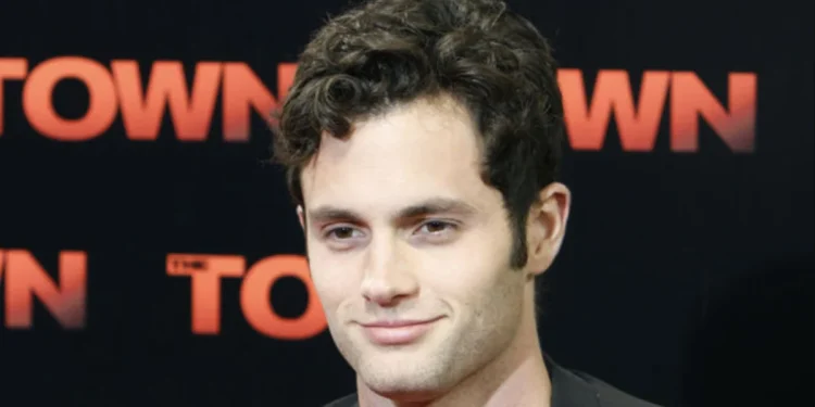 Penn Badgley: Başucumda Kur'an-ı Kerim Bulunduruyorum