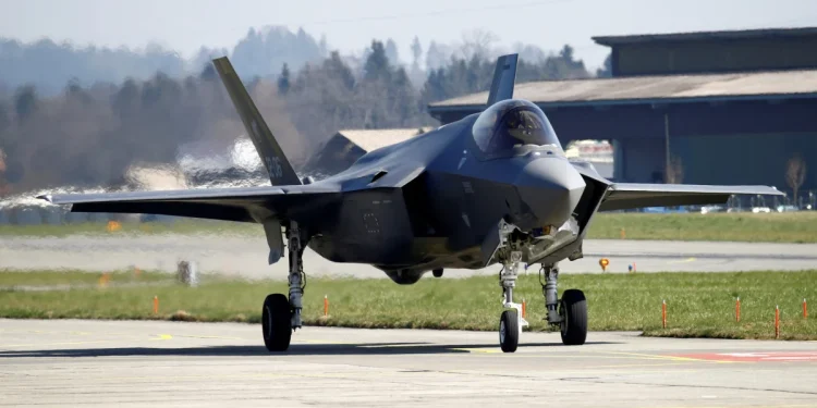 F-35 hamlesi Atina'yı tedirgin etti: Lobi devrede