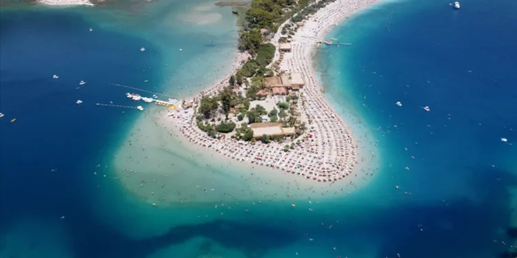 Türkiye'ye Uluslararası Turizmden Büyük Övgü