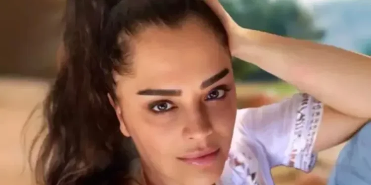 Reyhan Karaca: Evlenmemek Hayatımın Pişmanlığı