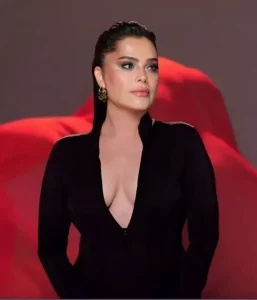 Reyhan Karaca: Evlenmemek Hayatımın Pişmanlığı