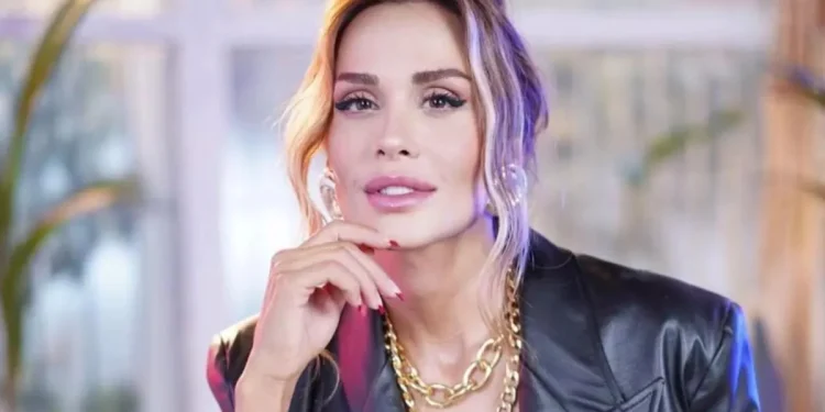 Şarkıcı Şimal Hastaneye Kaldırıldı, Eşinden Üzücü Açıklama