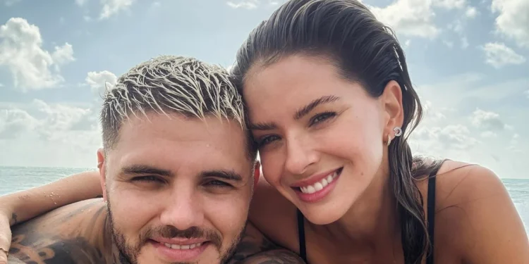 Icardi ve China Suarez’den Amerika tatilinde yüzüklü kare