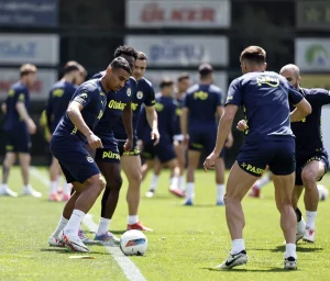 Fenerbahçe'de Jayden Oosterwolde, idmana çıktı