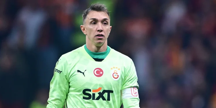 Muslera, Yıllar Sonra Ülkesine Dönme Kararı Aldı