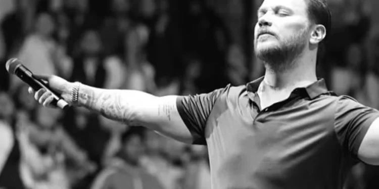 Sinan Akçıl Yeni İmajıyla Sosyal Medyada Gündem