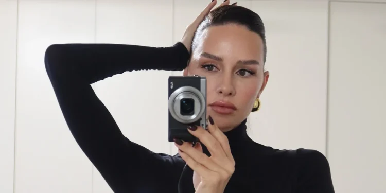 Yasemin Özilhan’ın Yeni Güzellik Sırrı: Soğuk Terapi