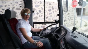 Kadın şoförler ve motokuryelere yeni kurallar geliyor
