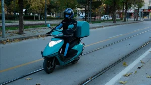 Kadın şoförler ve motokuryelere yeni kurallar geliyor