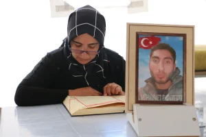 Diyarbakır anneleri bayramda evlatlarını istiyor