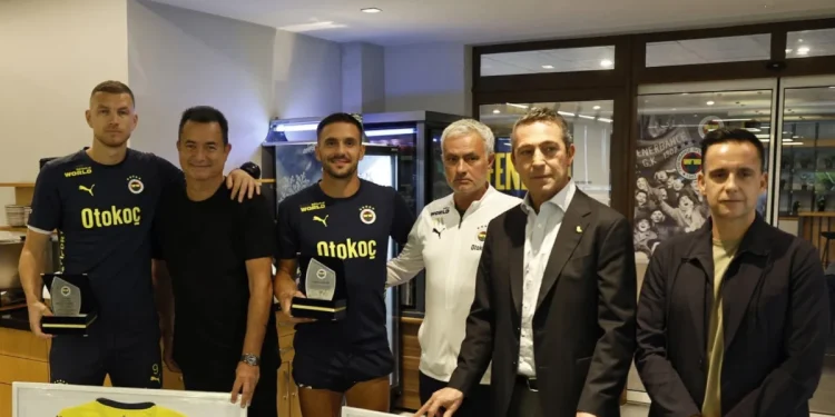 Fenerbahçe'de tepki çeken veda: Nedeni belli oldu
