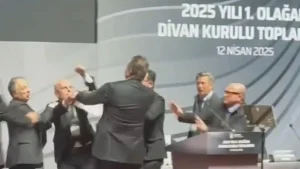 BJK Divanı kavgasında uzlaşma: Yamantürk'ten kamu özrü!