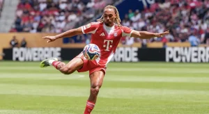 Sacha Boey, Bayern Münih'te kalmak istiyor