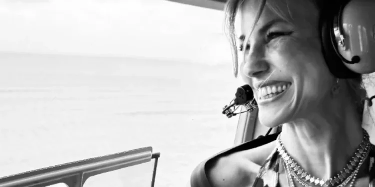 Çağla Şıkel’den Bali Tatili: Helikopter Keyfi!